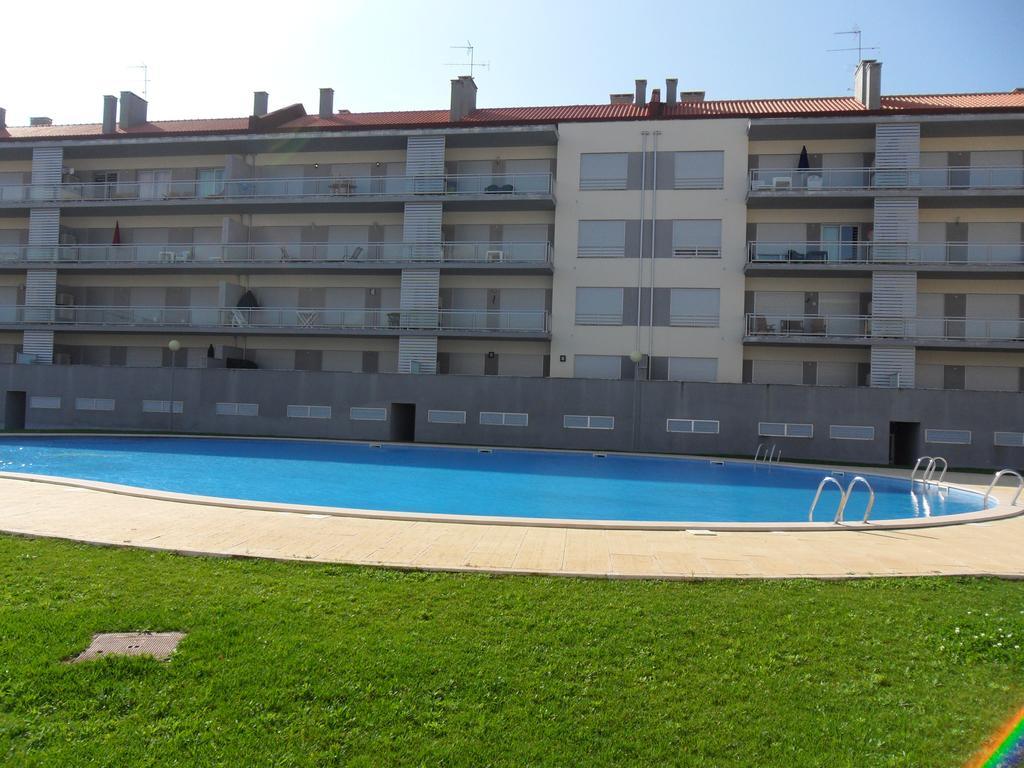 Alojamentos Campo & Mar-T2 Com Piscina Сан-Мартинью-ду-Порту Экстерьер фото